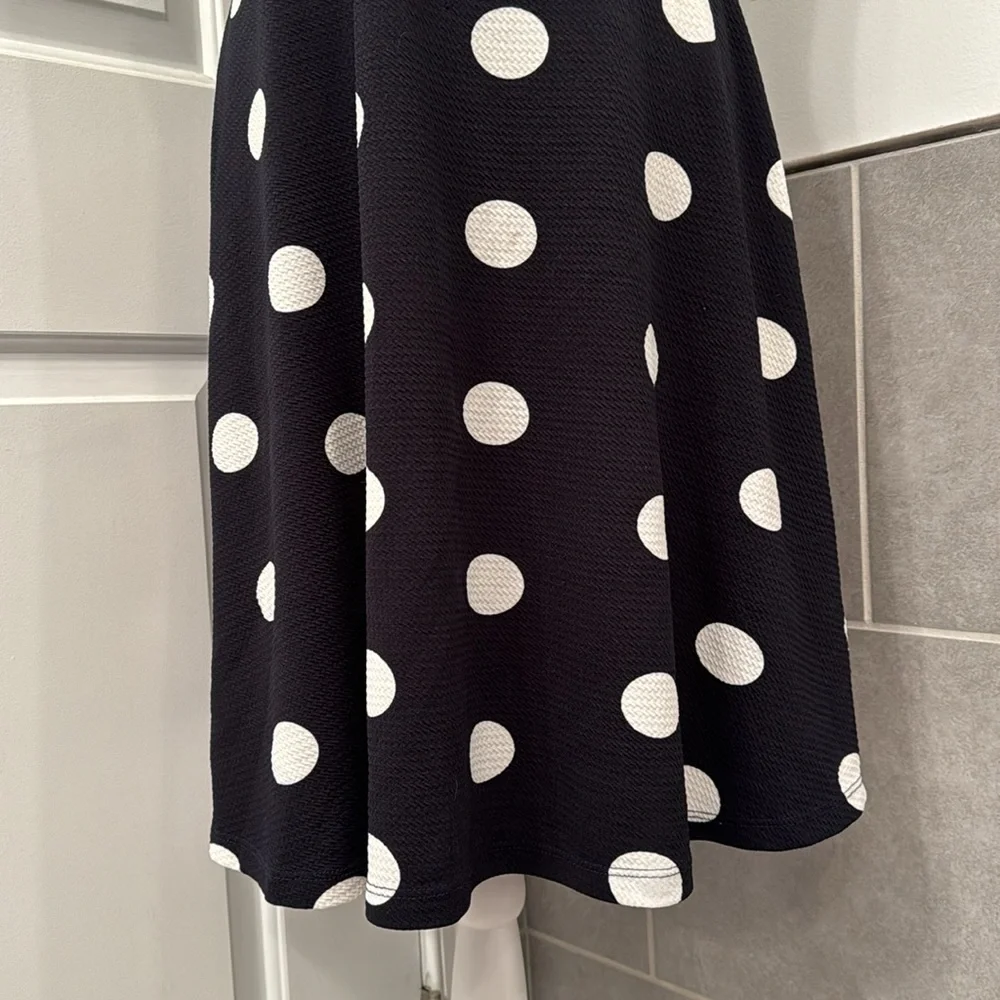 Kaileigh Polka Dot Dress - Picture 3 of 10